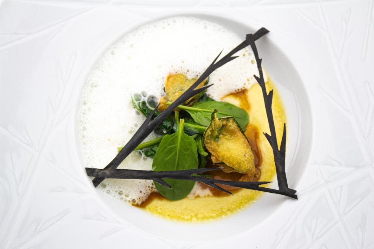 Chateau D'Origny, Chambres D'Hotes Et Restaurant Gastronomique Ouches Buitenkant foto