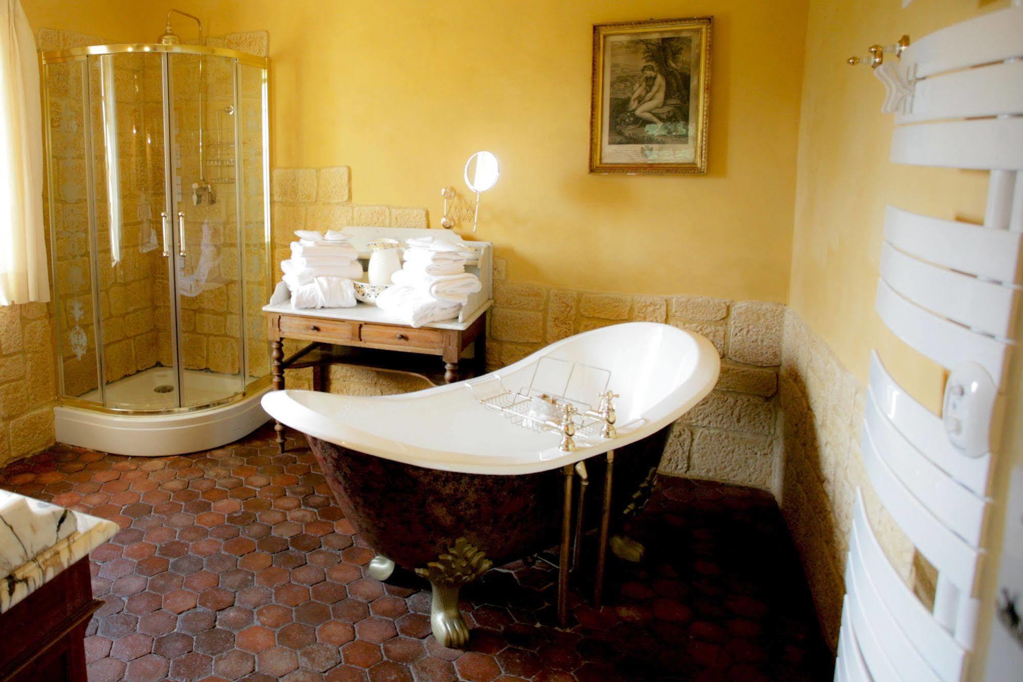 Chateau D'Origny, Chambres D'Hotes Et Restaurant Gastronomique Ouches Buitenkant foto